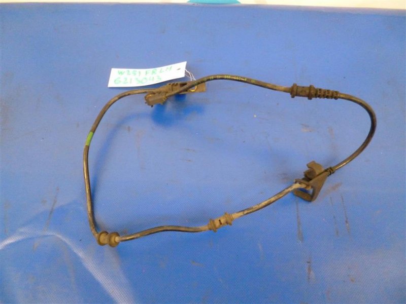 Запчасть датчик передний MERCEDES R-CLASS W251 05-13 2007 Минивэн OM642950 3.2L A 251 440 15 07 Б/У Датчик передний MERCEDES R-CLASS W251 05-13 2007 Минивэн OM642950 3.2L A 251 440 15 07 Б/У