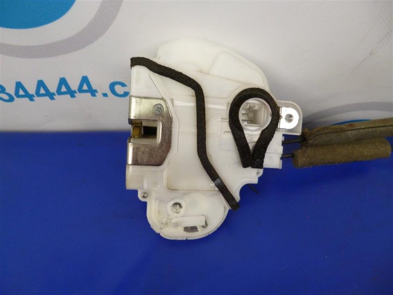 Замок двери задний левый CROSSTOUR 09-15 2015 Внедорожник 2.4