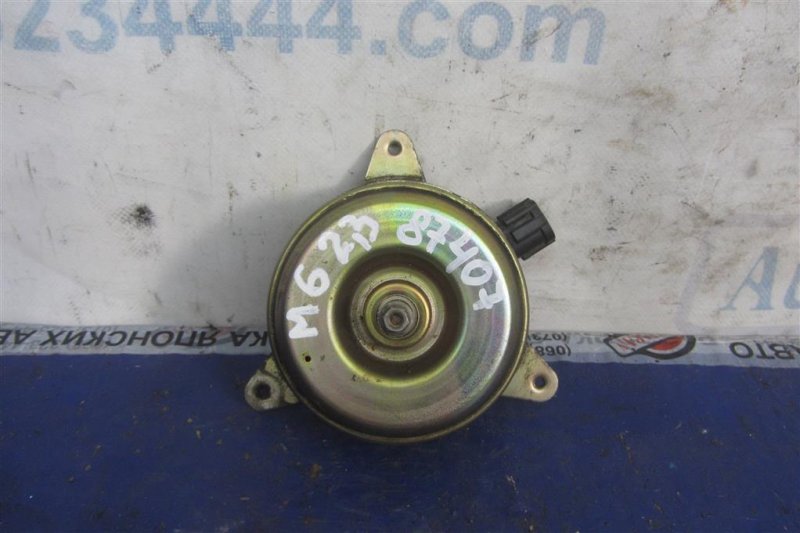 Мотор вентилятора охлаждения MAZDA MX-5 06-15 2 LFG1-15-150A Б/У