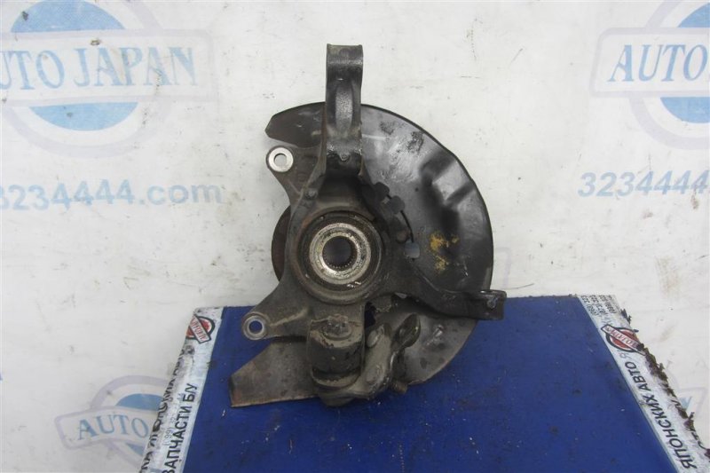 Кулак поворотный передний правый TOYOTA CAMRY 30 02-06 MCV30 3.0 1MZFE Кулак поворотный передний правый TOYOTA CAMRY 30 02-06 MCV30 3.0 1MZFE