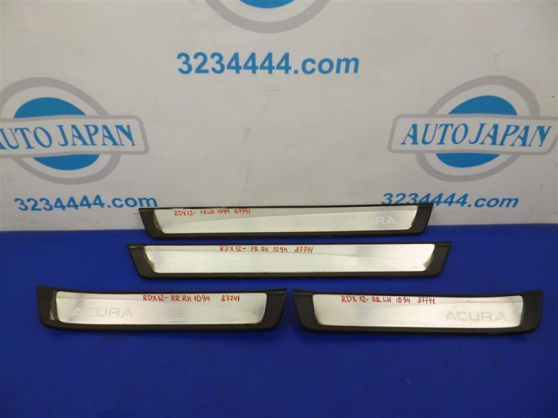 Накладка порога внутрення ACURA RDX 12-19 2017 Внедорожник 3.5 84252-TX4-A00ZA Б/У
