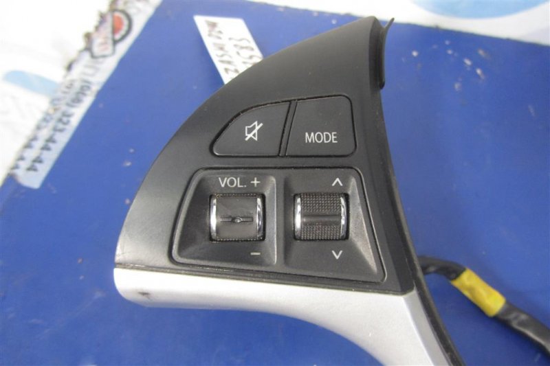 Кнопки на руль SUZUKI KIZASHI 09-14 Седан 2.4