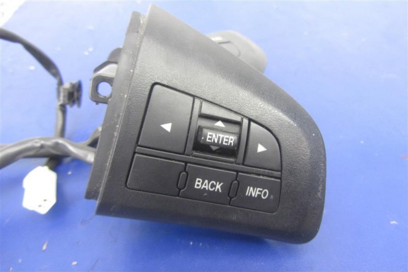 Кнопки на руль CX-7 06-12 Кнопки на руль CX-7 06-12