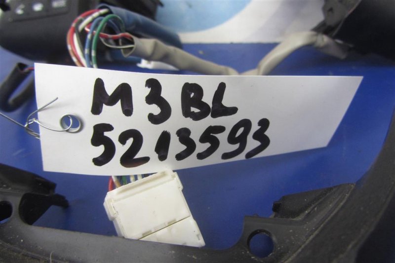 Кнопки на руль 3 BL 09-13 2009 Седан 2.0 Кнопки на руль 3 BL 09-13 2009 Седан 2.0