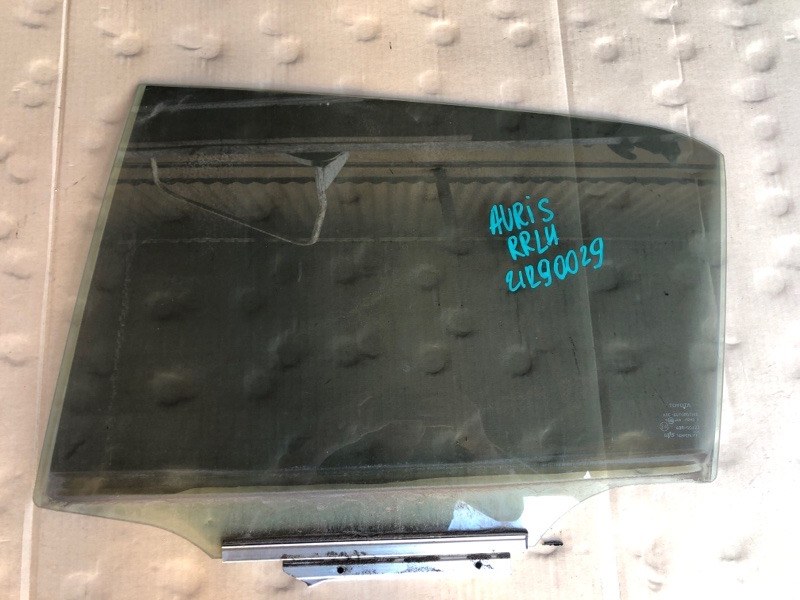 Запчасть стекло двери заднее левое TOYOTA AURIS 06-12 68114-12750 Б/У Стекло двери заднее левое TOYOTA AURIS 06-12 68114-12750 Б/У
