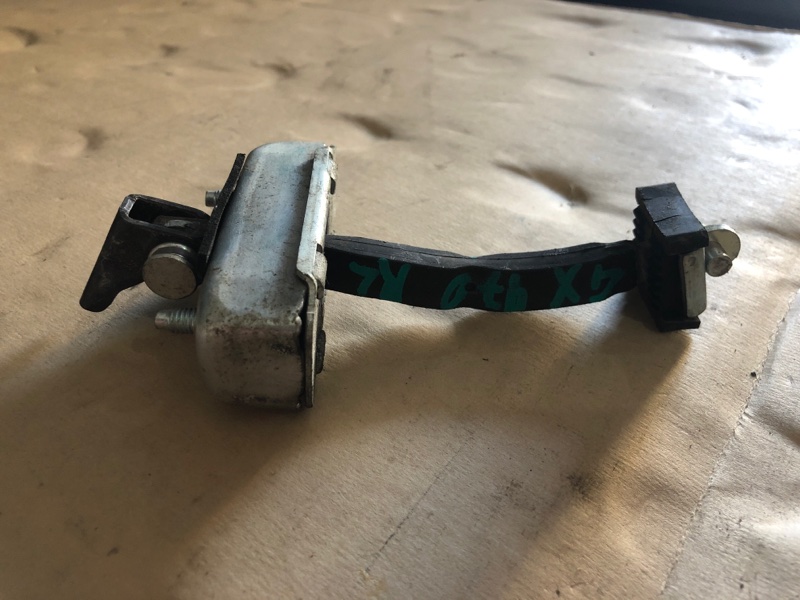 Ограничитель двери задний левый LEXUS GX470 02-09