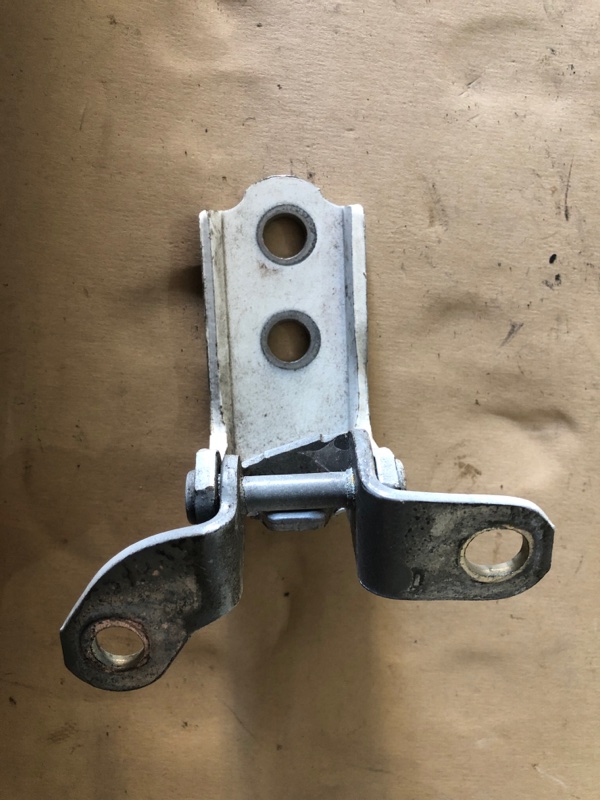 Петля двери нижняя задняя левая RX300/330/350/400 03-09 2006 Внедорожник 3.3