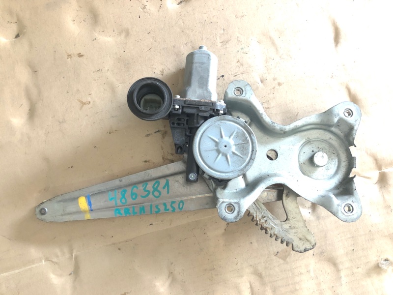 Стеклоподъемник задний левый LEXUS IS250/350 05-13 69804-22200 Б/У