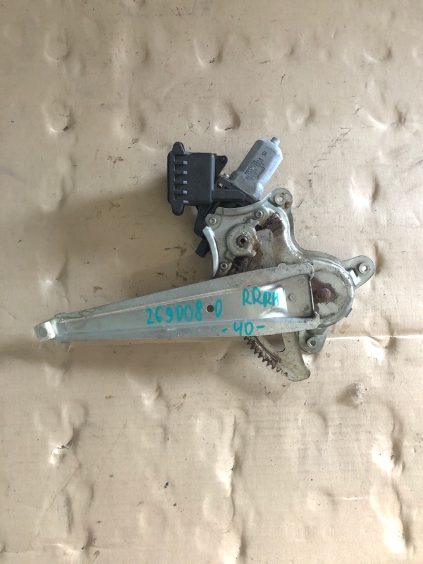 Стеклоподъемник задний правый TOYOTA CAMRY 40 06-11 69803-33050 Б/У