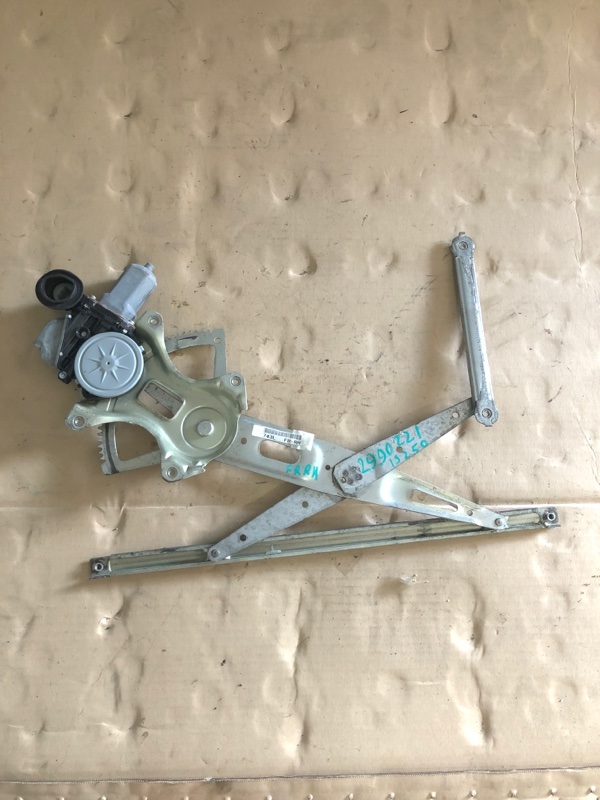 Стеклоподъемник передний правый LEXUS IS250/350 05-13 2010 Седан 2.5 8571053050 Б/У