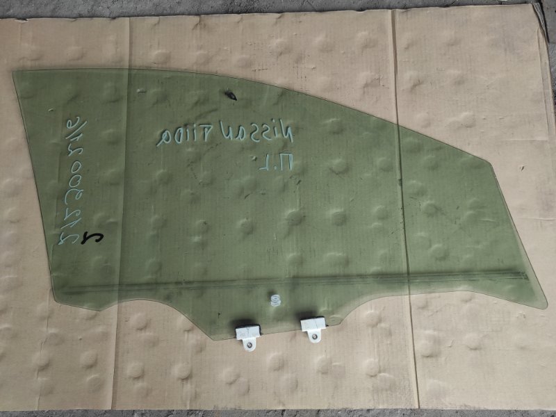 Стекло двери переднее левое NISSAN TIIDA/VERSA C11 04-11