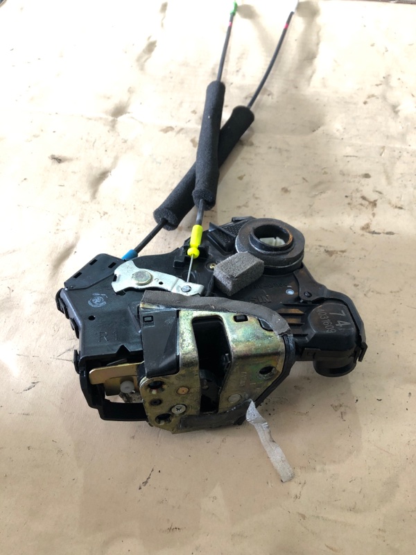 Замок двери передний правый LEXUS GX470 02-09 Внедорожник 4.7