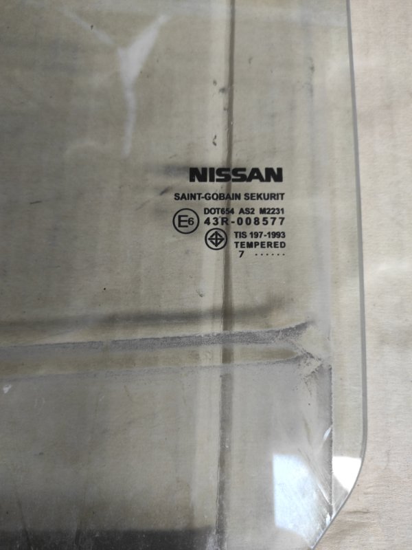 Стекло двери заднее левое TIIDA/VERSA C11 04-11