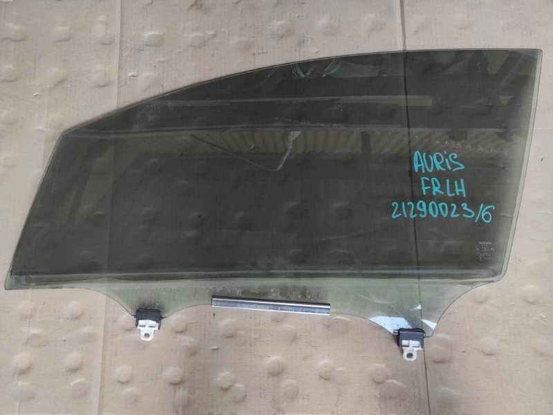 Стекло двери переднее левое TOYOTA AURIS 06-12 68102-02230 Б/У
