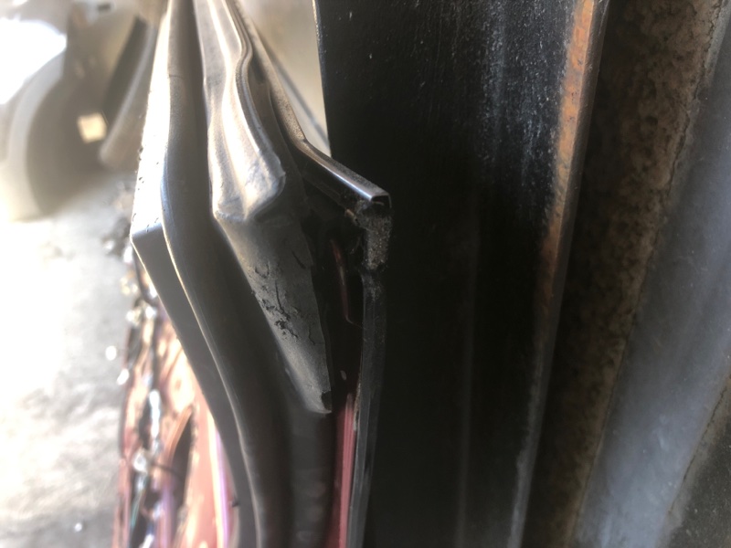 Дверь передняя правая IS250/350 05-13 2010 Седан 2.5