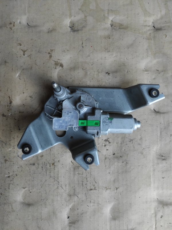 Моторчик стеклоочистителя задний NISSAN TIIDA/VERSA C11 04-11 28710-ED00B Б/У