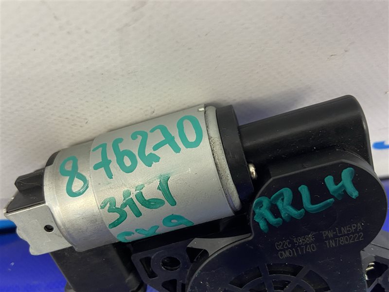 Моторчик стеклоподъемника задний левый CX-9 06-16 2010 Внедорожник 3.7 Моторчик стеклоподъемника задний левый CX-9 06-16 2010 Внедорожник 3.7