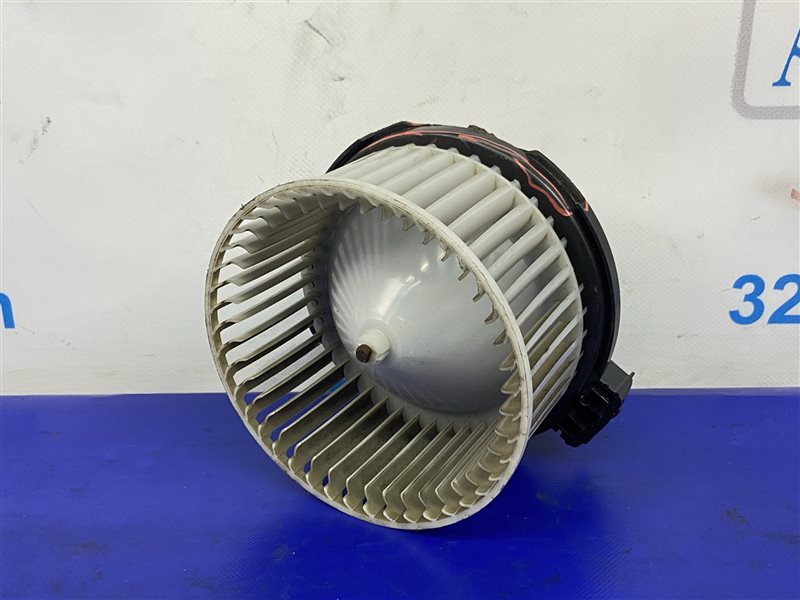 Моторчик печки SUBARU FORESTER 12-19 2015 Внедорожник 2.5 72223FJ000 Б/У