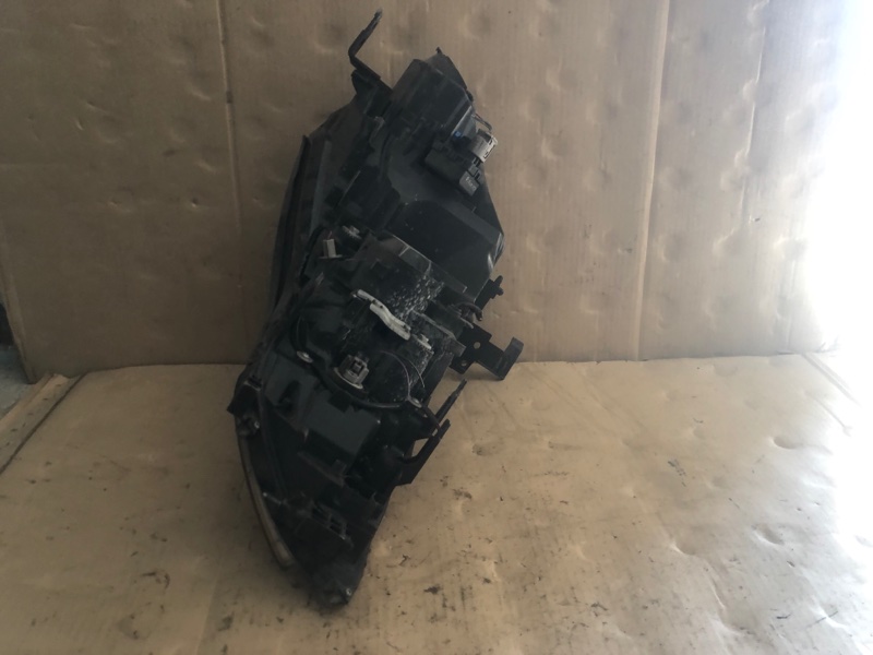 Фара передняя правая M35/M45 04-10