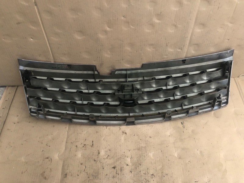 Решетка радиатора M35/M45 04-10 Решетка радиатора M35/M45 04-10