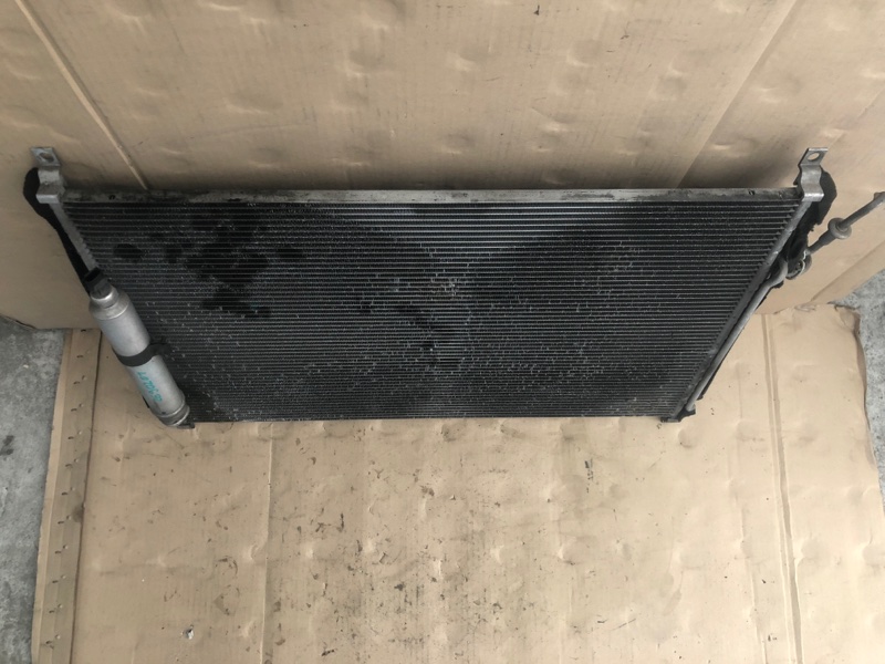 Радиатор кондиционера M35/M45 04-10