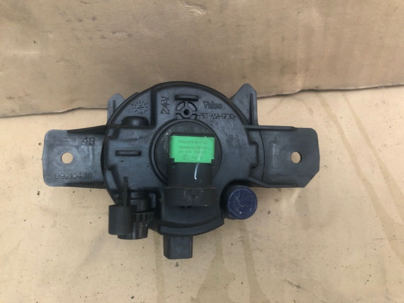 Противотуманная фара правая INFINITI M35/M45 04-10