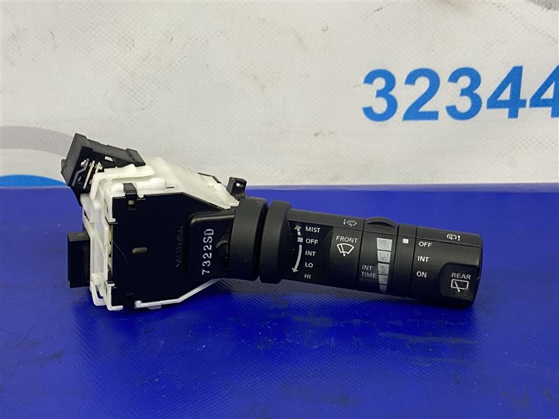 Подрулевой переключатель правый INFINITI FX S50 03-08 2007 Внедорожник 3.5 25260-CB66A Б/У