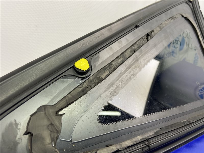 Стекло в кузов заднее левое CROSSTOUR 09-15 Стекло в кузов заднее левое CROSSTOUR 09-15