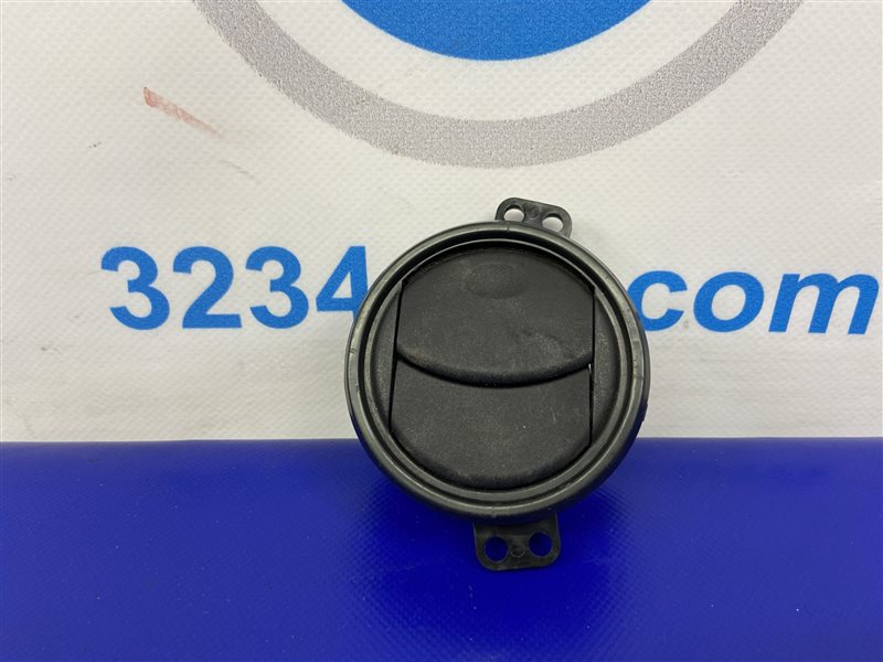 Запчасть дефлектор воздушный передний TOYOTA MATRIX 02-08 2002 ZZE132 1.8L 1ZZ-FE 55650-01020 Б/У Дефлектор воздушный передний TOYOTA MATRIX 02-08 2002 ZZE132 1.8L 1ZZ-FE 55650-01020 Б/У