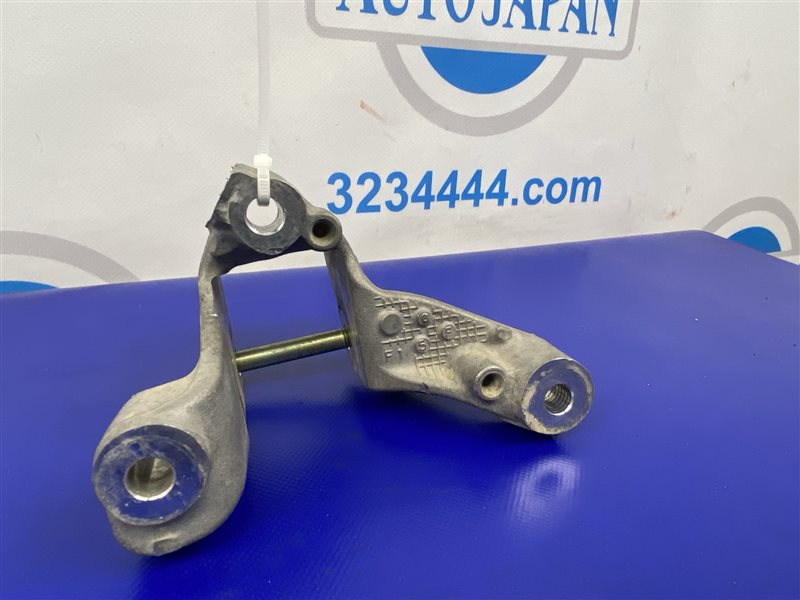 Кронштейн КПП левый TLX 14-17 3.5 J35Y6