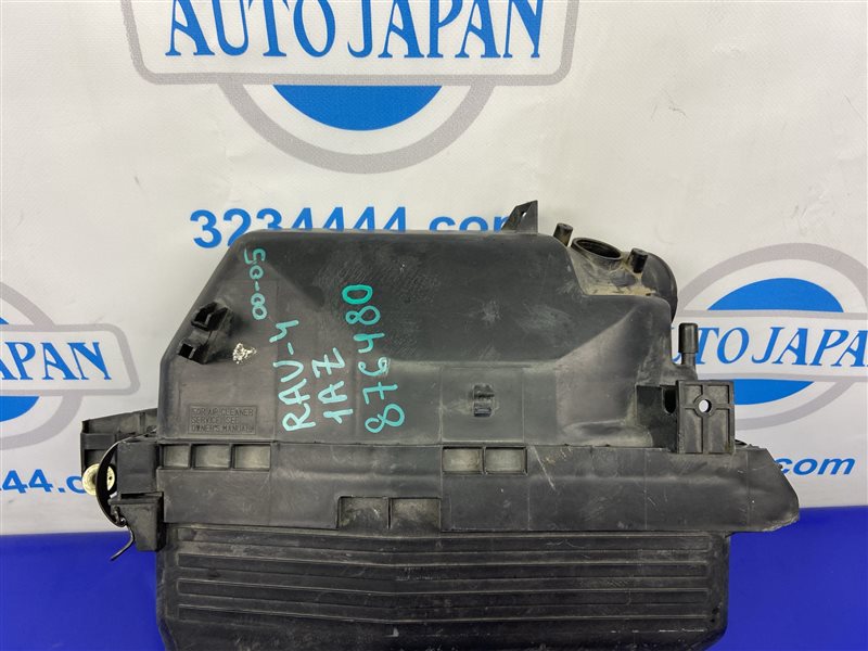 Корпус воздушного фильтра TOYOTA RAV4 00-05 2.0 1AZ