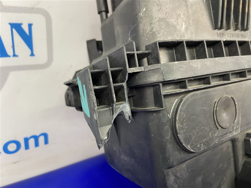 Корпус воздушного фильтра RAV4 00-05 2.0 1AZ