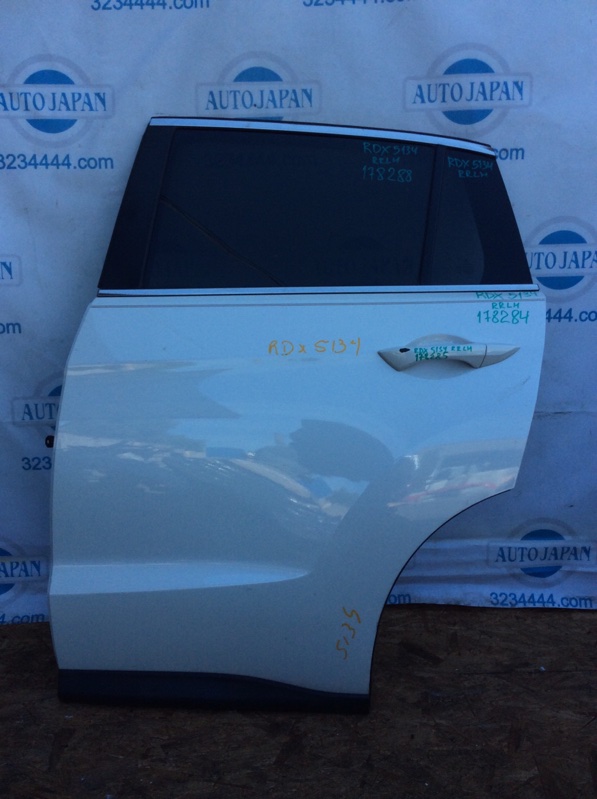 Стекло двери глухое заднее левое ACURA RDX 12-19 Внедорожник 3.5 Стекло двери глухое заднее левое ACURA RDX 12-19 Внедорожник 3.5