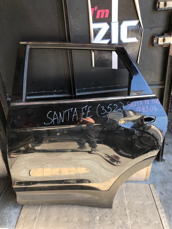 Запчасть дверь задняя левая HYUNDAI SANTA FE (DM) 12-18 2015 Внедорожник 3.3 77003-B8030 Б/У Дверь задняя левая HYUNDAI SANTA FE (DM) 12-18 2015 Внедорожник 3.3 77003-B8030 Б/У