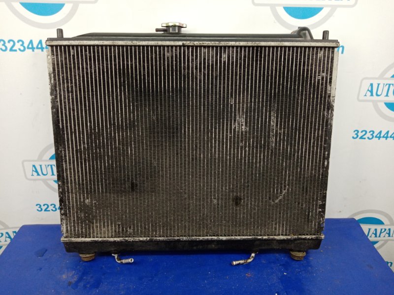 Радиатор основной MITSUBISHI PAJERO 99-06 MB660077 Б/У