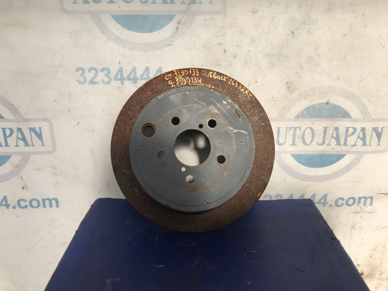 Тормозной диск задний SUBARU OUTBACK 09-14 BR 2012 Внедорожник 2.5 26700FG000 Б/У