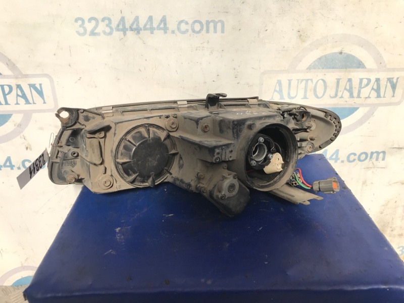 Фара передняя правая MAZDA XEDOS 9 X9 (TA) 93-02
