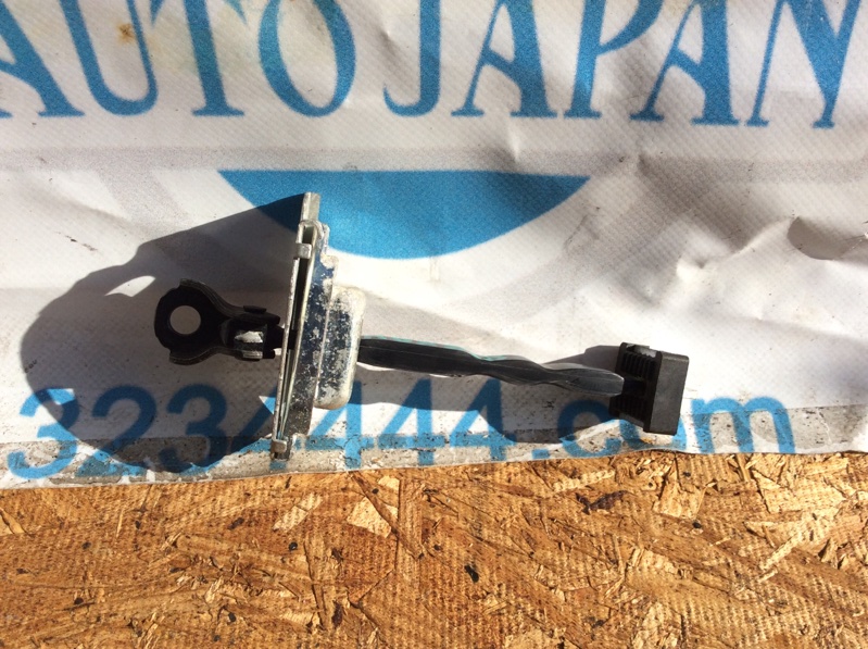 Ограничитель двери задний левый ACURA MDX (YD3) 13-21 Внедорожник 3.5 Ограничитель двери задний левый ACURA MDX (YD3) 13-21 Внедорожник 3.5