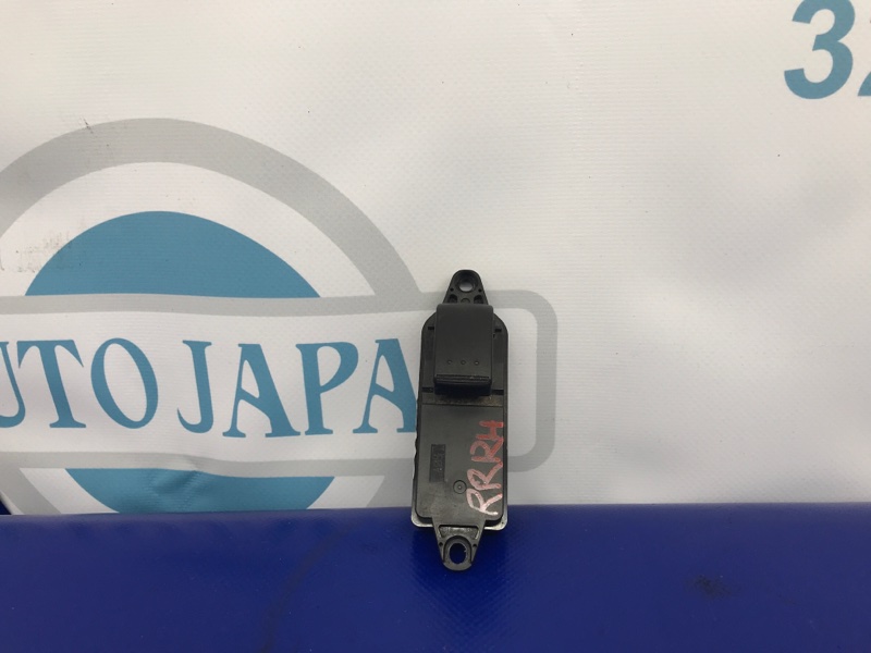 Запчасть кнопка стеклоподъемника MAZDA CX-9 06-16 2010 Внедорожник 3.7 TD11-66-380 Б/У Кнопка стеклоподъемника MAZDA CX-9 06-16 2010 Внедорожник 3.7 TD11-66-380 Б/У