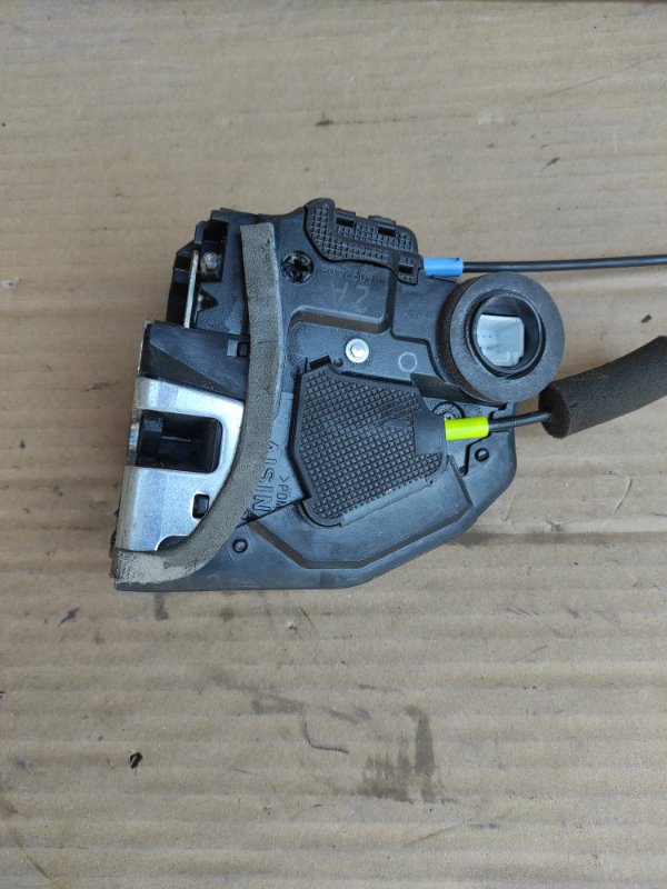 Замок двери задний правый SUBARU FORESTER 12-19 61035SG000 Б/У