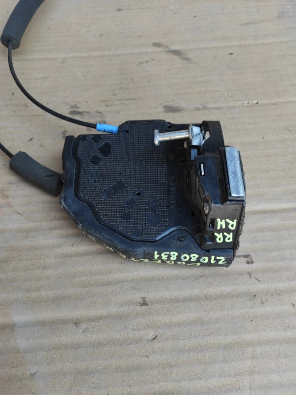 Замок двери задний правый FORESTER 12-19