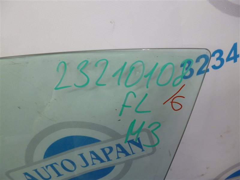 Стекло двери переднее левое 3 BK 03-08