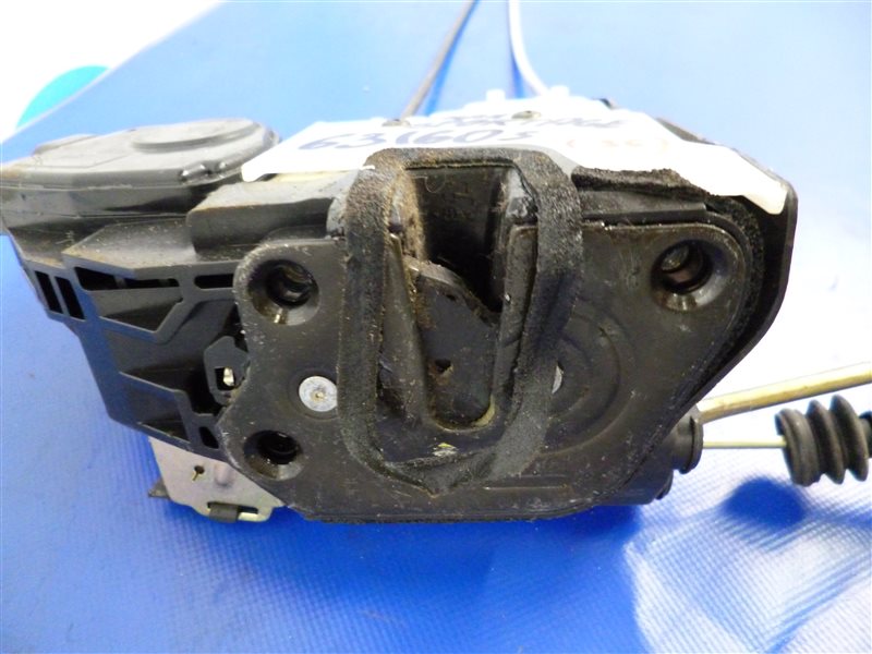 Замок двери передний правый KIA SPORTAGE KM 04-10 Замок двери передний правый KIA SPORTAGE KM 04-10