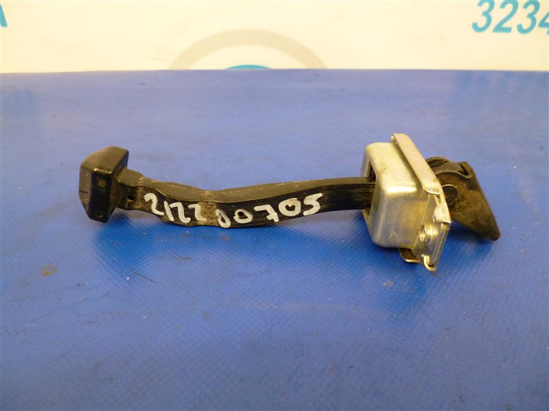 Ограничитель двери задний левый NISSAN ALTIMA L33 12-18 L33 82430-3TA0A Б/У