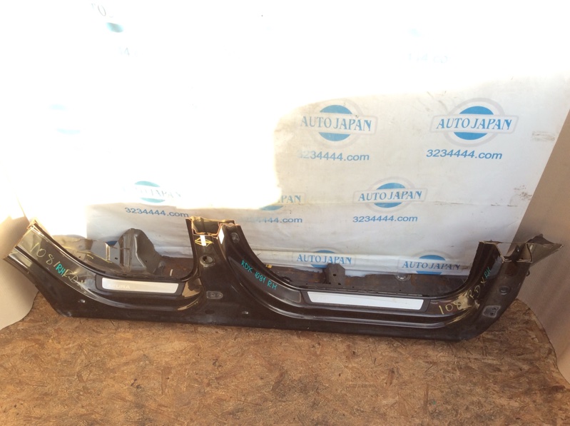 Стойка кузова средняя правая RDX 12-19 2014 Внедорожник 3.5