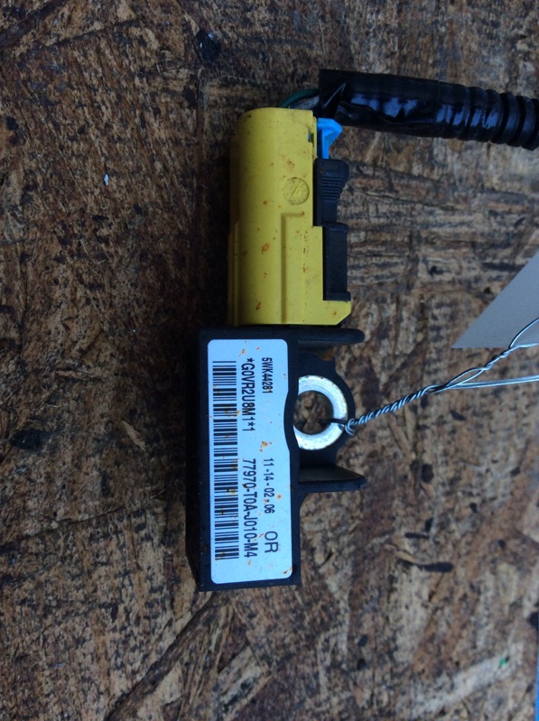 Датчик удара левый RDX 12-19 2014 Внедорожник 3.5 Датчик удара левый RDX 12-19 2014 Внедорожник 3.5