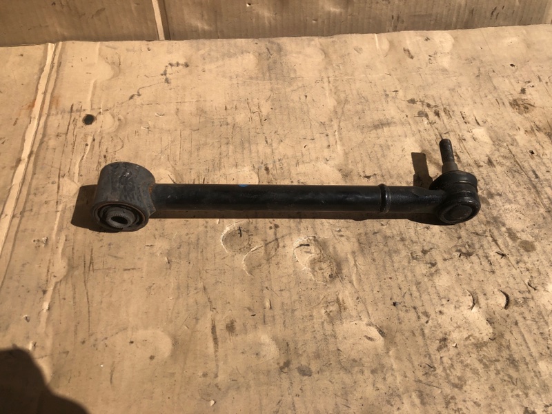 Рычаг задней подвески поперечный верхний задний правый LEXUS IS250/350 05-13 Седан 2.5 Рычаг задней подвески поперечный верхний задний правый LEXUS IS250/350 05-13 Седан 2.5