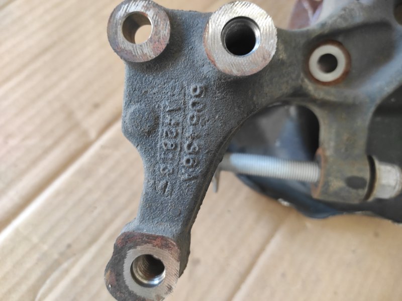 Ступица задняя правая JETTA USA 10-17 2014 162 2.0 CBPA