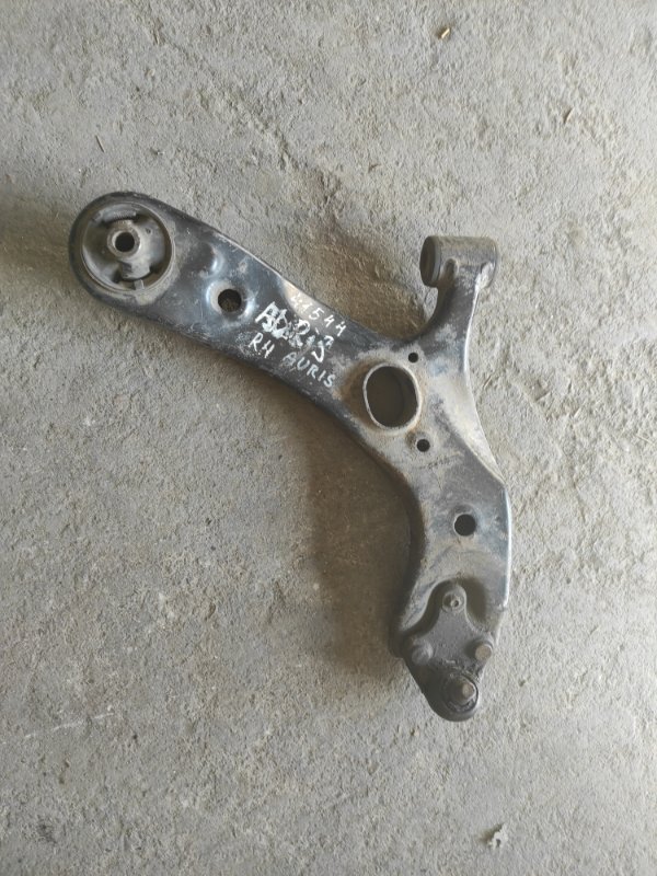 Запчасть рычаг передней подвески нижний передний правый TOYOTA AURIS 06-12 48068-02130 Б/У Рычаг передней подвески нижний передний правый TOYOTA AURIS 06-12 48068-02130 Б/У