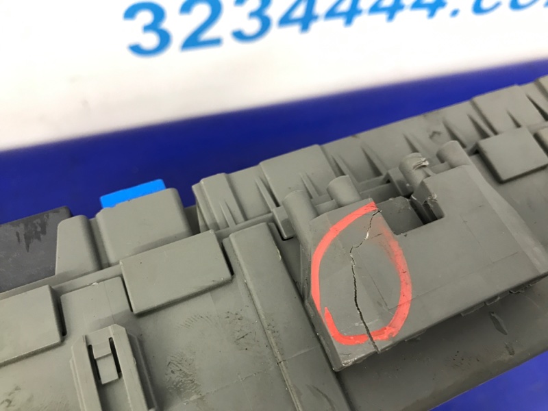 Блок предохранителей салон передний левый MDX (YD3) 13-21 2013 Внедорожник 3.5